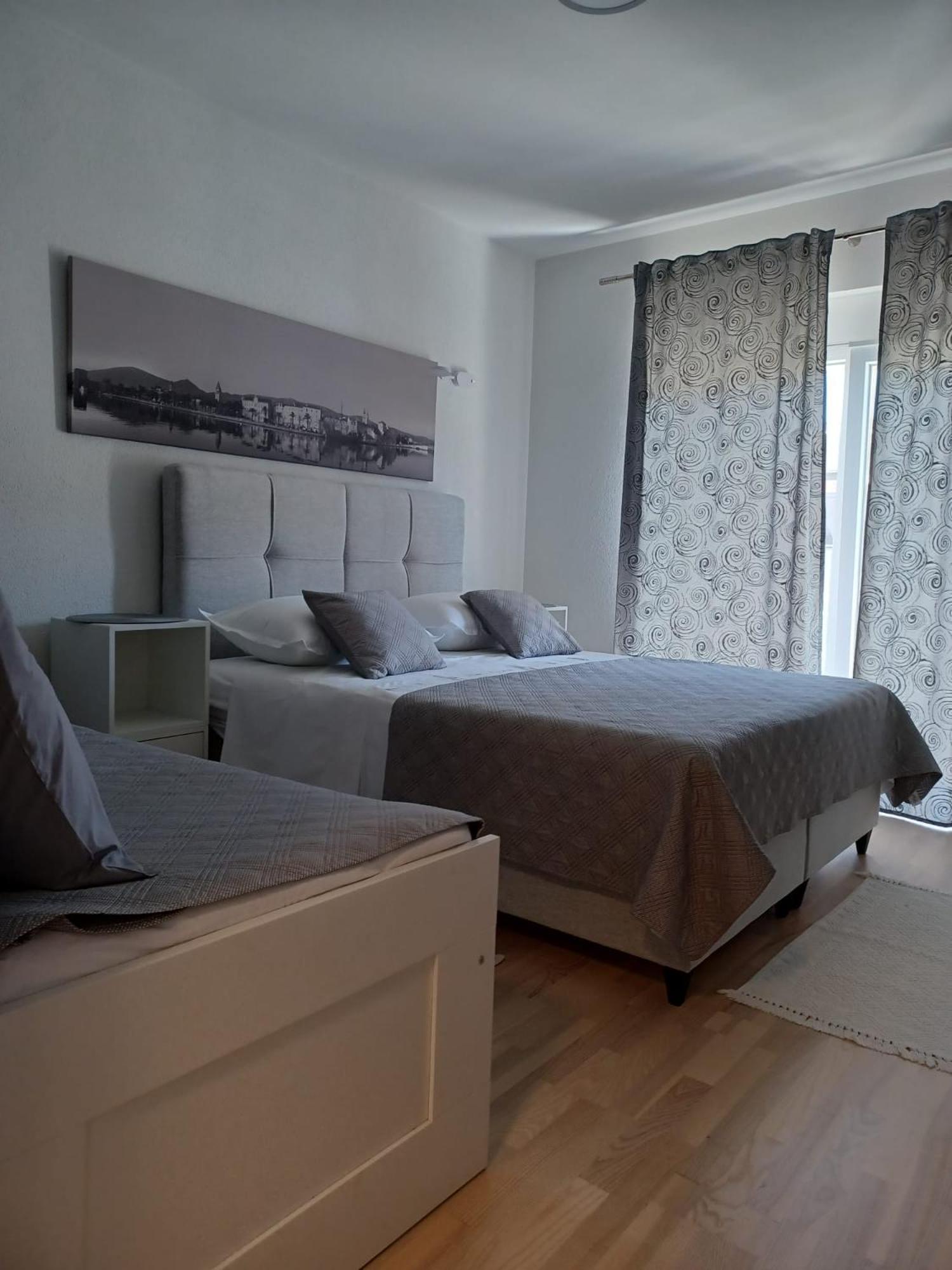 Studio Apartman Marija Trogir Eksteriør bilde
